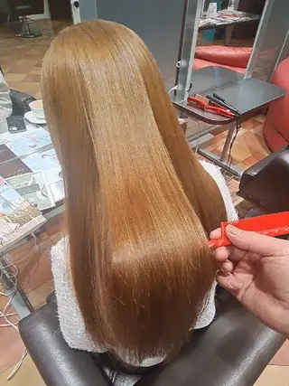 ロング 山内 泰輝のヘアスタイル