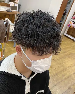 パーマ メンズ 原田 涼矢のヘアスタイル