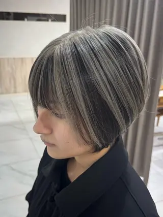 ショート カラー グランデュール焼津 SEIRYU🐉のヘアスタイル