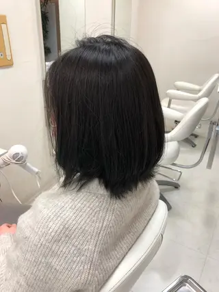 ミディアム 阿部 美咲のヘアスタイル