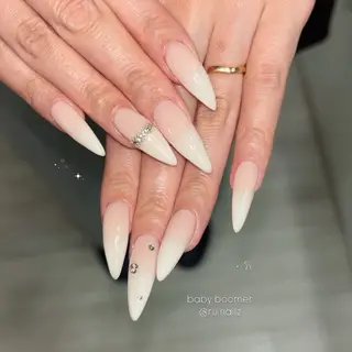 ネイル LIAn.🎀 Munakataのネイルデザイン