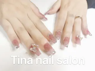 ネイル Tinaネイル 難波のネイルデザイン