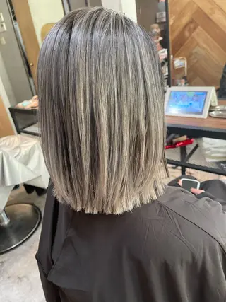 セミロング カラー 阪田 素規のヘアスタイル