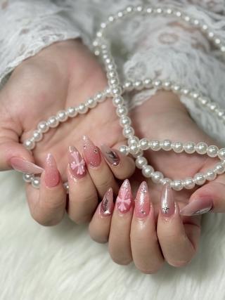 ネイル AURA NAIL 上前津のネイルデザイン