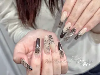 ネイル ✨Nailsalon Vi+✨のネイルデザイン