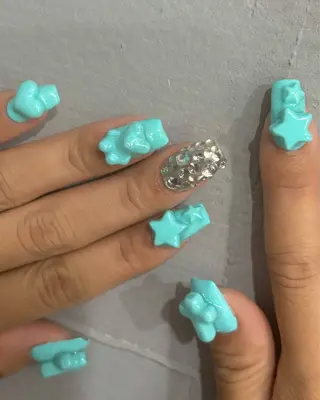 ネイル 🪐富島彩夏 /海外nail🪐のネイルデザイン