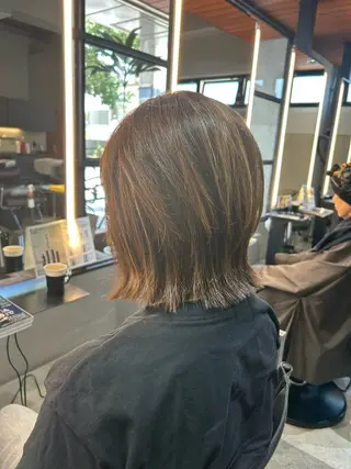 ミディアム カラー 艶カラー/ベージュ/ ショート/安岡哲兵のヘアスタイル