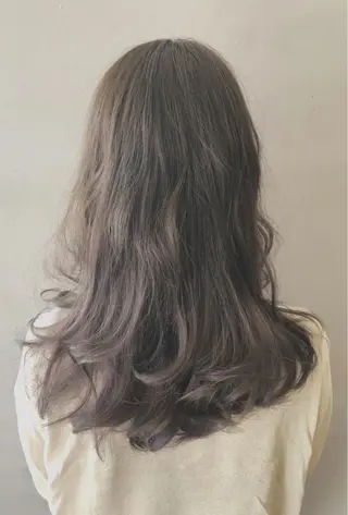 カラー 💇‍♀️ KENのヘアスタイル