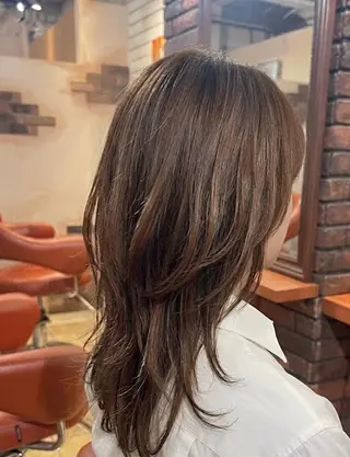 カラー セミロング flencia 丸 和博｜カットのヘアスタイル