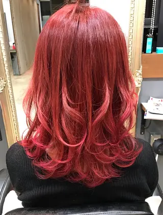 カラー 稲田 千夏のヘアスタイル