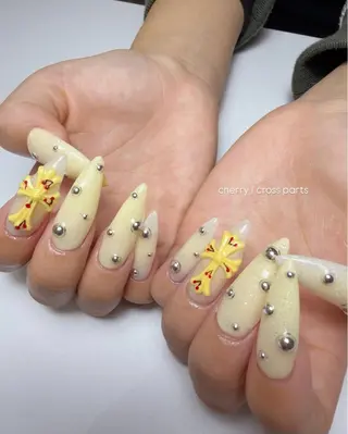 ネイル Plus Ewalu / Kotohaのネイルデザイン