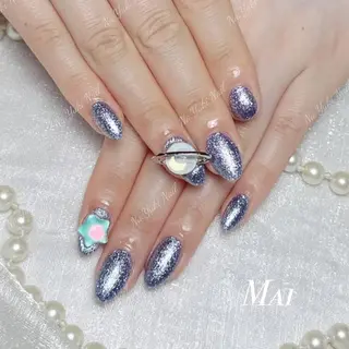 ネイル 🦋 Queenieのネイルデザイン