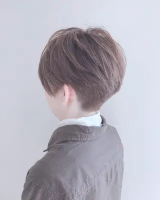 ショート カラー ANAZAhair アナザ　ヘアーのヘアスタイル