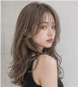 ロング カラー EARTH 榎本のヘアスタイル