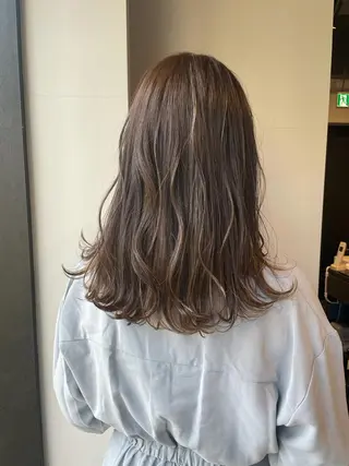 ミディアム カラー ブリーチ👩🦳/ ✂︎MANAMIのヘアスタイル