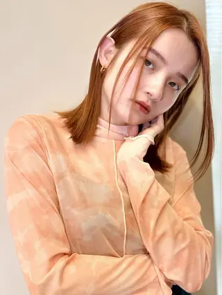 ロング カラー OPUSダブルカラー ケアブリーチのヘアスタイル