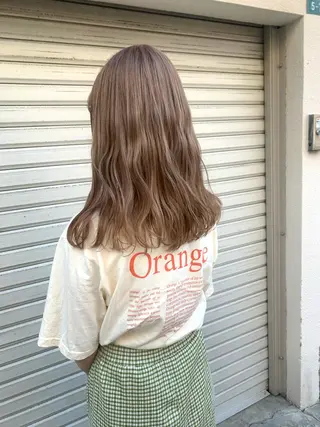 セミロング カラー wakana/ 柔らかベージュカラーのヘアスタイル