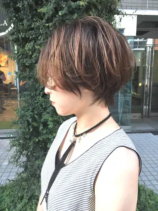 ショート カラー ハイトーン/レイヤー /ウルフ⭐️永田⭐️のヘアスタイル