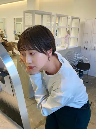 ショート サトウ リョウのヘアスタイル
