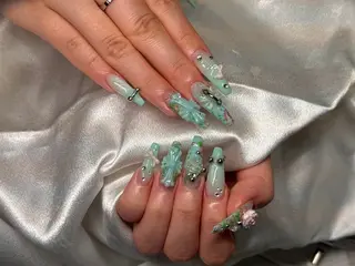 ネイル REI 池袋のネイルデザイン