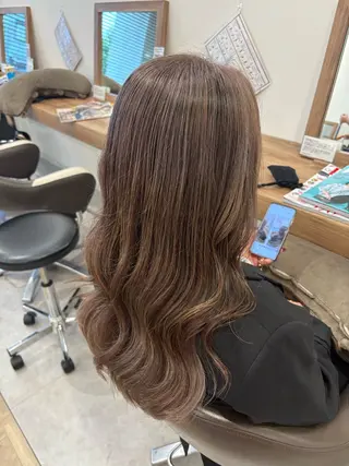 セミロング 渡邊 玲来のヘアスタイル