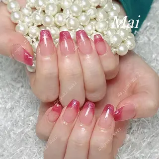 ネイル 🦋 Queenieのネイルデザイン