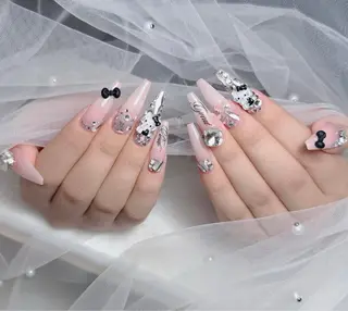 ネイル Lenie Nail Salonのネイルデザイン