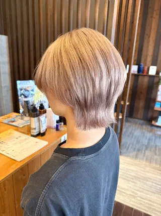 ショート カラー BRANCHÉ小牧/ 西尾 美月のヘアスタイル