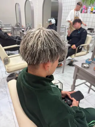 カラー パーマ メンズ 奥田 星来のヘアスタイル