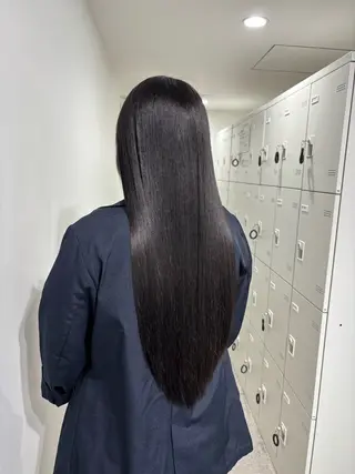 ロング カラー 韓国レイヤー透明感 艶カラー美髪縮毛矯正のヘアスタイル