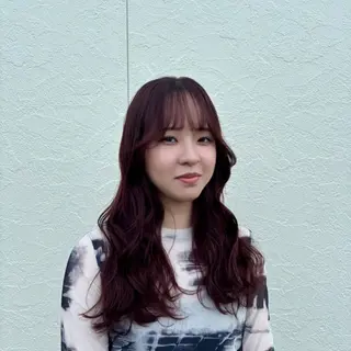 カラー 金森 実海のヘアスタイル