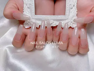 ネイル ネイルサロン ルミア Lumia 店長施術のネイルデザイン