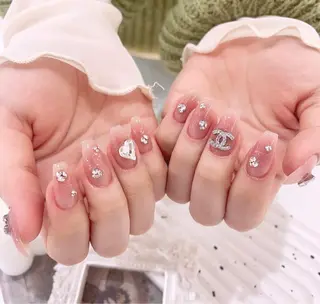 ネイル FLY Nail Salonのネイルデザイン