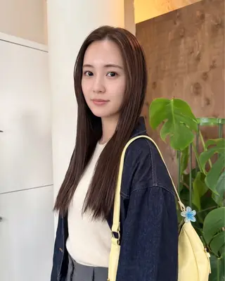 ロング カラー 桃木 杏奈のヘアスタイル