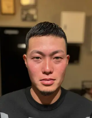 ショート メンズ 東 峻平のヘアスタイル