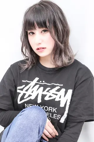 ミディアム セミロング カラー THE USUAL ユージュアルのヘアスタイル