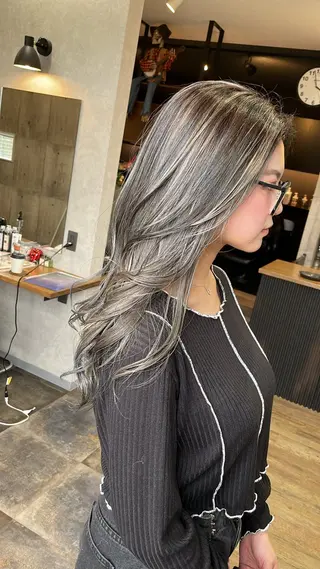 ロング カラー レイヤーカット匠 イソザキノリユキのヘアスタイル