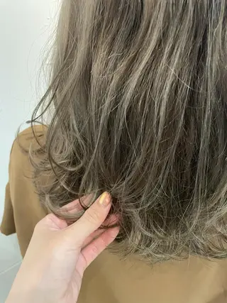 セミロング カラー 北川 智海のヘアスタイル