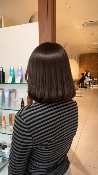 ミディアム 西村 藍伽のヘアスタイル