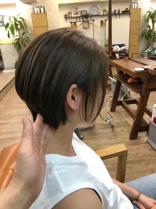 ショート 髪質改善ayame 横山諒のヘアスタイル