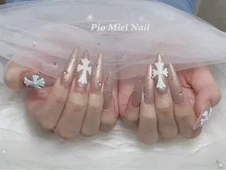 ネイル Pio Mielのネイルデザイン