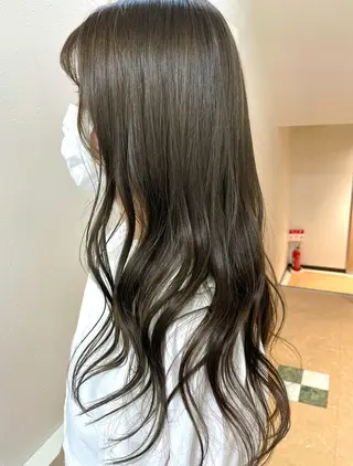 ロング 🎀momoa CIEL天神店🎀のヘアスタイル