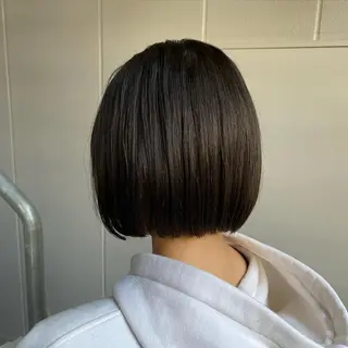 ショート カラー センターパート特化 井上健太のヘアスタイル