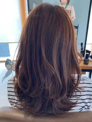 ミディアム See. REINのヘアスタイル