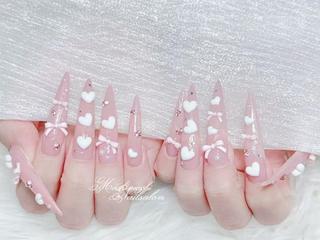 ネイル MochiMochi 🎀新宿／長さ出しのネイルデザイン