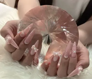 ネイル LoaChaton kaeのネイルデザイン