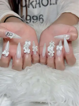ネイル Eli Muse 新宿ネイルのネイルデザイン