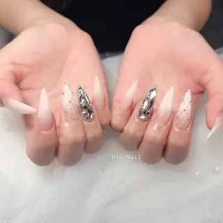 ネイル HIN NAILのネイルデザイン