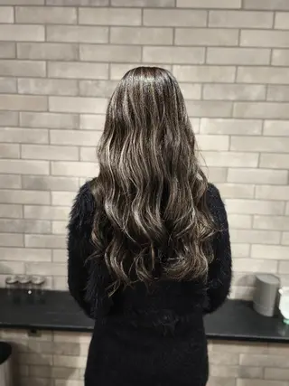 セミロング カラー VIMhair天神店 縮毛矯正 ハイライトのヘアスタイル