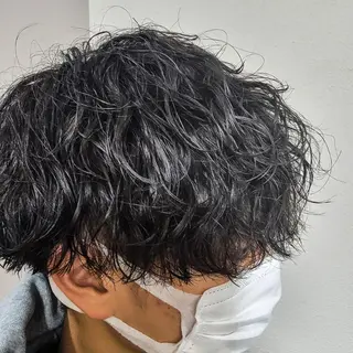 メンズ 特殊パーマ 片山恭兵のヘアスタイル